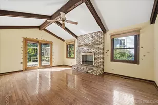 1308 Old Dominion Rd, Naperville, IL 60540 - Photo 10