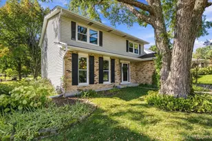 1308 Old Dominion Rd, Naperville, IL 60540 - Photo 2