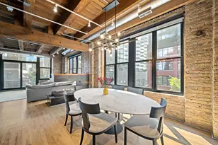 520 W Huron St, Chicago, IL 60654 - Photo 6