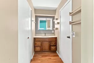 9349 Fern Ln, Des Plaines, IL 60016 - Photo 10