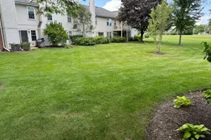 277 E Fabish Dr, Buffalo Grove, IL 60089 - Photo 24