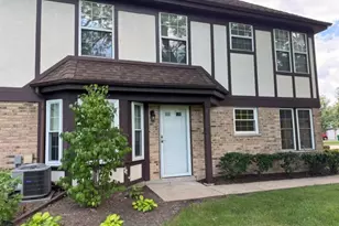 277 E Fabish Dr, Buffalo Grove, IL 60089 - Photo 1