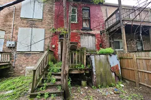 10525 S Corliss Ave, Chicago, IL 60628 - Photo 4