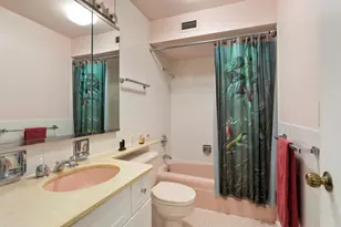 5901 N Sheridan Rd, Chicago, IL 60660 - Photo 6