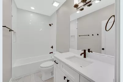 5336 W Leland Avenue, Chicago, IL 60630 - Photo 40