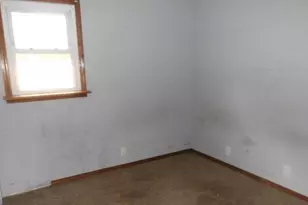 208 S Munroe St, Bondville, IL 61815 - Photo 4