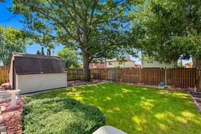 288 Escanaba Avenue, Calumet City, IL 60409 - Photo 18