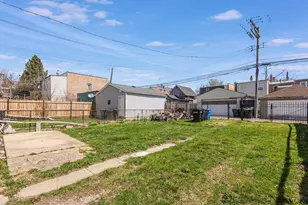 2439 S Millard Ave, Chicago, IL 60623 - Photo 14