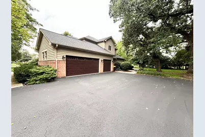 7417 Inverway Drive, Lakewood, IL 60014 - Photo 32