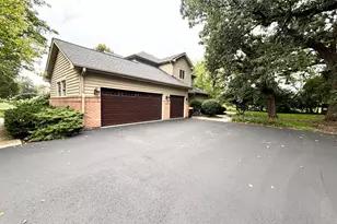 7417 Inverway Dr, Lakewood, IL 60014 - Photo 32