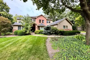 7417 Inverway Dr, Lakewood, IL 60014 - Photo 1