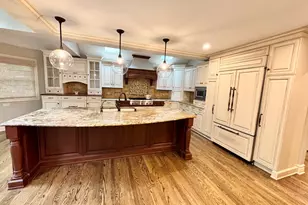 7417 Inverway Dr, Lakewood, IL 60014 - Photo 6