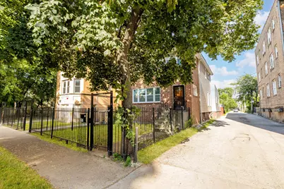 17 N Pine Avenue, Chicago, IL 60644 - Photo 2