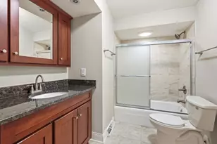 7836 W 80th Pl, Bridgeview, IL 60455 - Photo 14