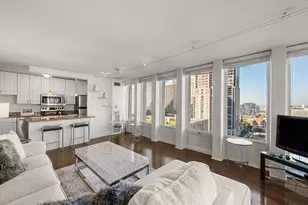 100 E Walton St, Chicago, IL 60611 - Photo 6