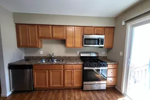 682 N Oswego Dr, Carol Stream, IL 60188 - Photo 8