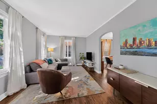 5326 N Lockwood Ave, Chicago, IL 60630 - Photo 6