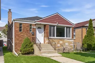 6730 N Whipple St, Chicago, IL 60645 - Photo 2