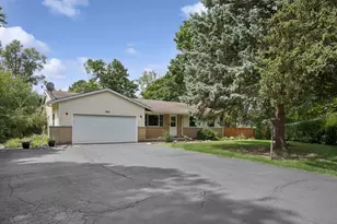 956 Bryn Mawr Ave, Bartlett, IL 60103 - Photo 1