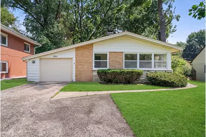 301 N Derbyshire Avenue, Arlington Heights, IL 60004 - Photo 1
