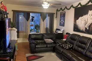 2915 W Granville Ave, Chicago, IL 60659 - Photo 2