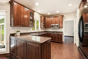 2S291 Pine Row Ct, Elburn, IL 60119 - Photo 10