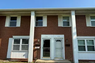 715 Old Indian Trail Rd, Aurora, IL 60506 - Photo 1