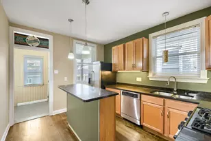 2135 N Kilbourn Ave, Chicago, IL 60639 - Photo 6