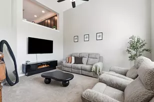 15371 Sheffield Square Pkwy, Orland Park, IL 60462 - Photo 2