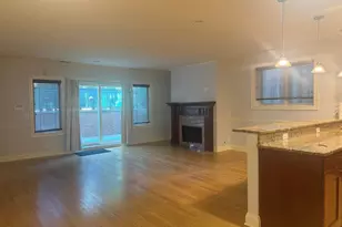 4332 N Ashland Ave, Chicago, IL 60613 - Photo 2