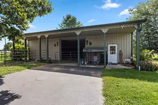 6649 E Oak Hill Rd, Stillman Valley, IL 61084 - Photo 32