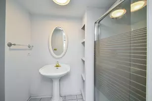 1097 Belter Dr, Wheaton, IL 60189 - Photo 20