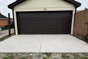 115 Ruth St, Calumet City, IL 60409 - Photo 6
