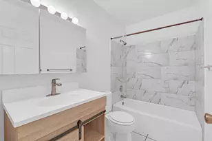 1515 E Churchill Dr, Palatine, IL 60074 - Photo 12