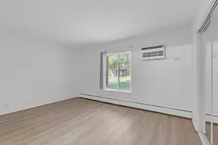 1515 E Churchill Dr, Palatine, IL 60074 - Photo 14