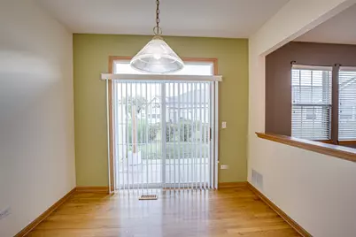 21543 Wolf Lake Way, Crest Hill, IL 60403 - Photo 4