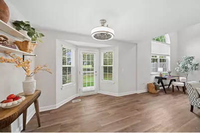 26 Rolling Oaks Road #D, Sugar Grove, IL 60554 - Photo 8
