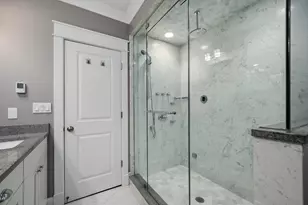4007 N Paulina St, Chicago, IL 60613 - Photo 18