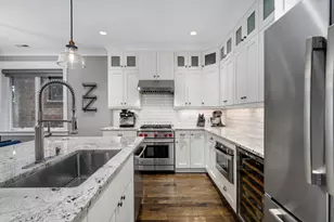 4007 N Paulina St, Chicago, IL 60613 - Photo 10