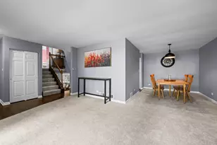 1292 N Linden Ave, Palatine, IL 60074 - Photo 4