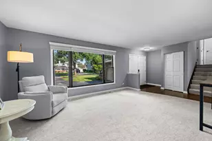 1292 N Linden Ave, Palatine, IL 60074 - Photo 2