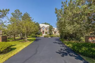 21606 N Stoneybrook Ct, Kildeer, IL 60047 - Photo 2