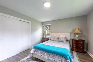 795 E 163rd St, South Holland, IL 60473 - Photo 18