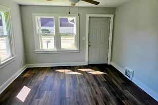 406 Cass Street, East Peoria, IL 61611 - Photo 8