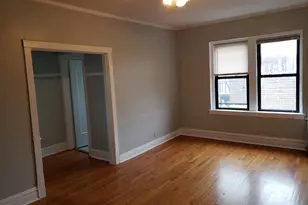 3412 W Montrose Ave, Chicago, IL 60618 - Photo 2