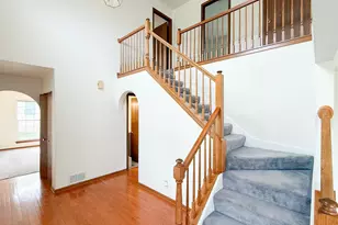 1850 Mission Hills Dr, Elgin, IL 60123 - Photo 4
