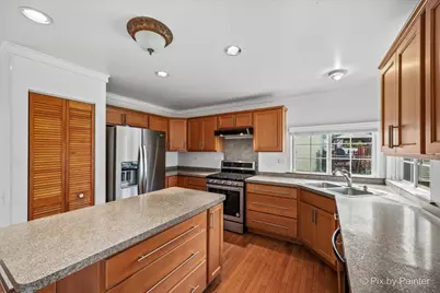 1850 Mission Hills Drive, Elgin, IL 60123 - Photo 10