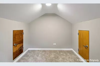 7724 S Oak Road, Wonder Lake, IL 60097 - Photo 18