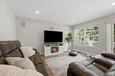 3 White Fence Trail, Streamwood, IL 60107 - Photo 10