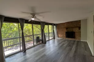 5534 E Lake Dr, Lisle, IL 60532 - Photo 4